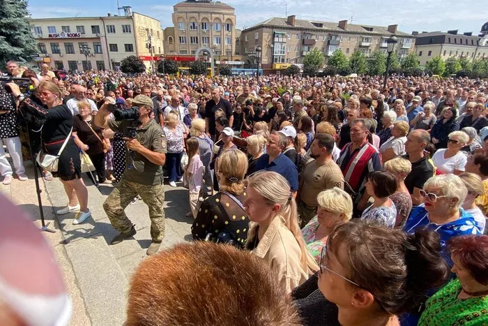 Умань попрощалася з колишнім мером, який загинув на фронті