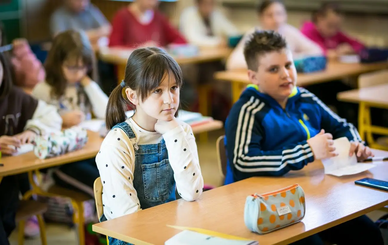 Більше не добровільно. У Польщі хочуть запровадити нове правило для українських дітей