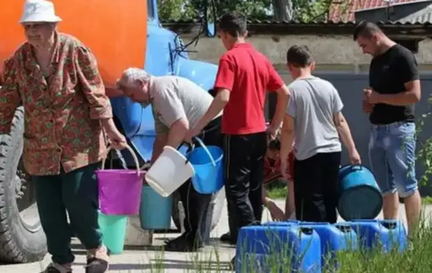 Бутилированная вода грязнее водопроводной: ученые нашли в ней вещества, вызывающие рак