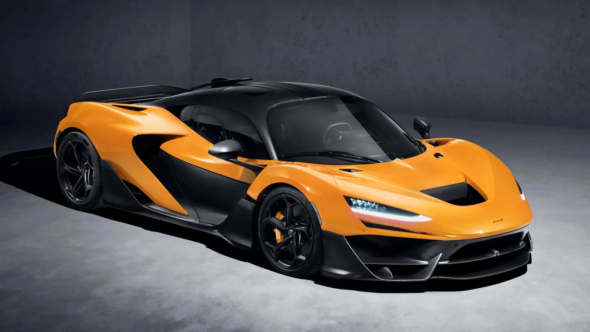 1275 сил и 2,7 с до сотни: представлен самый быстрый суперкар McLaren (фото)