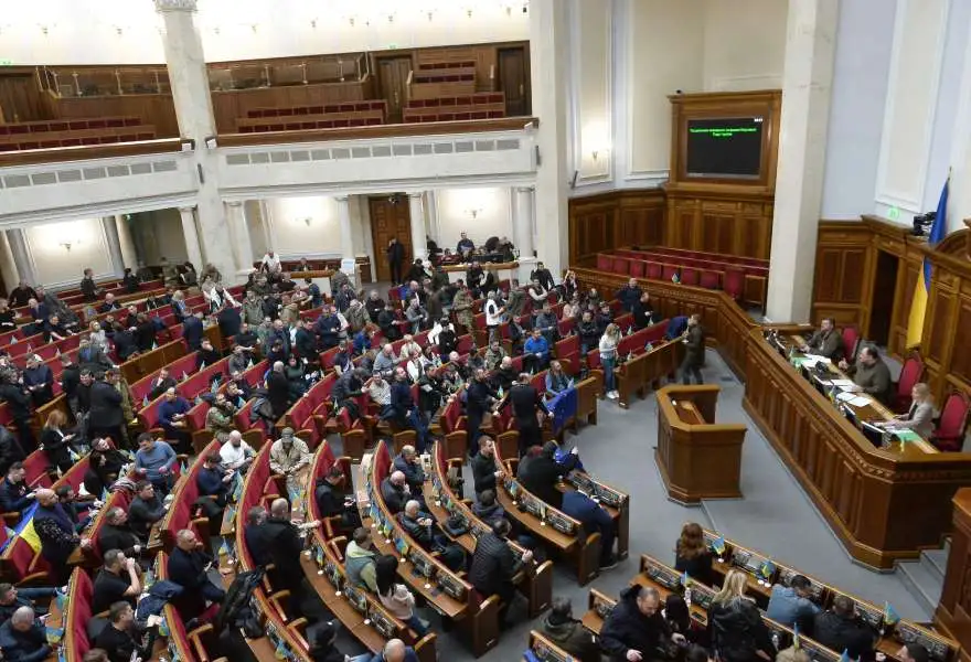 В Раде предлагают исключить из комитетов беглых нардепов Дмитрука и Одарченко (документ)