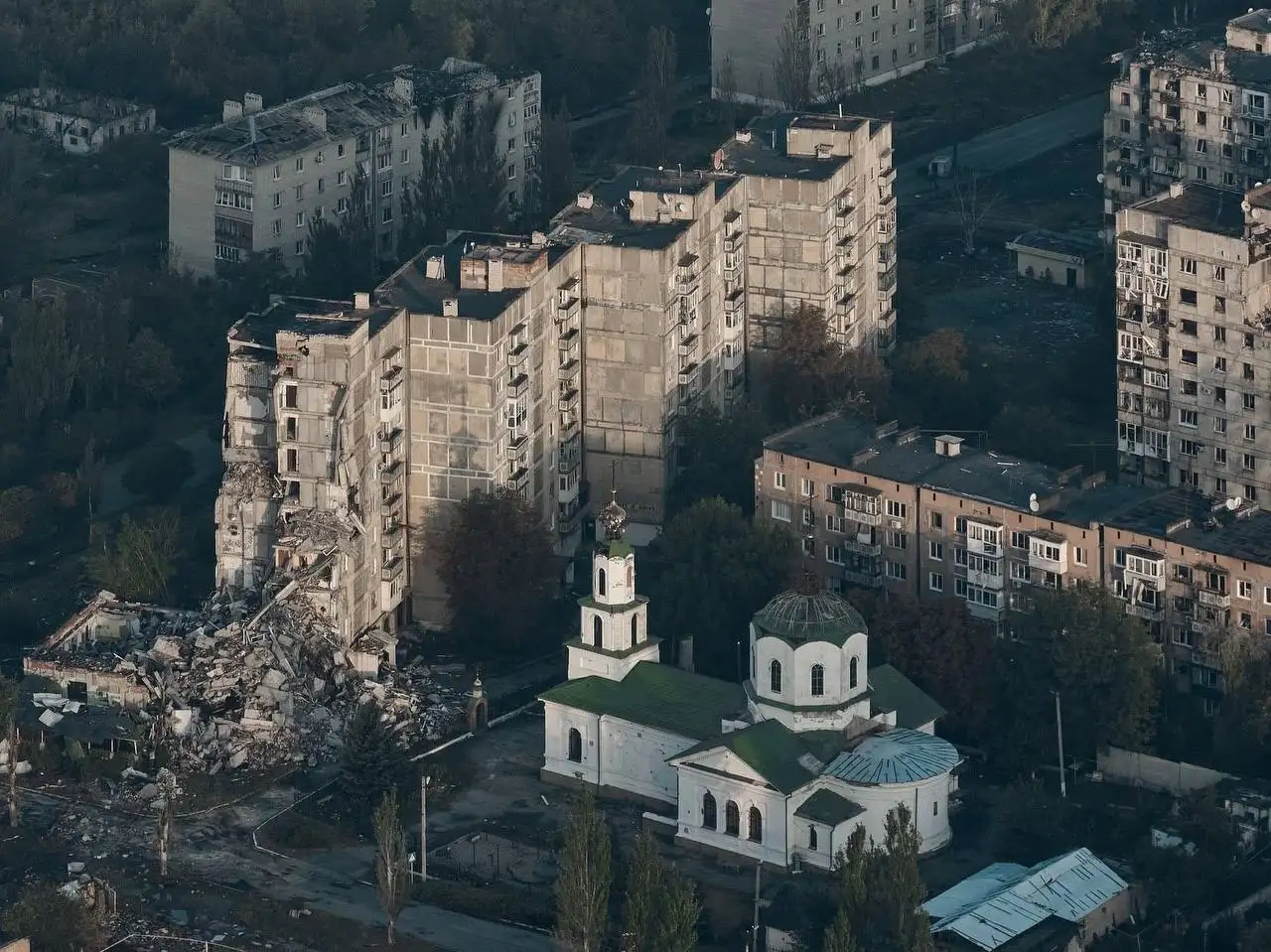 ВС РФ зашли в Торецк, бои идут за каждый подъезд, — ОТУ "Луганск"