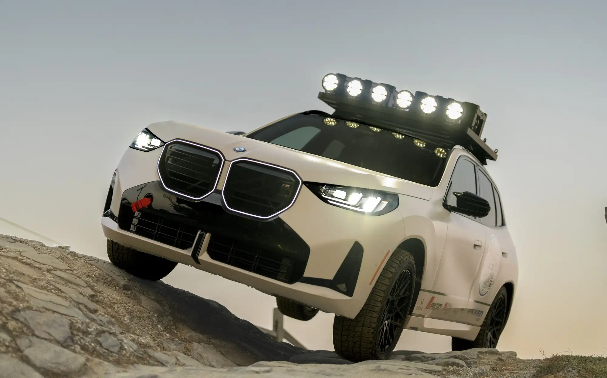 Новейший BMW X3 2024 получил мощную модификацию для бездорожья (фото)