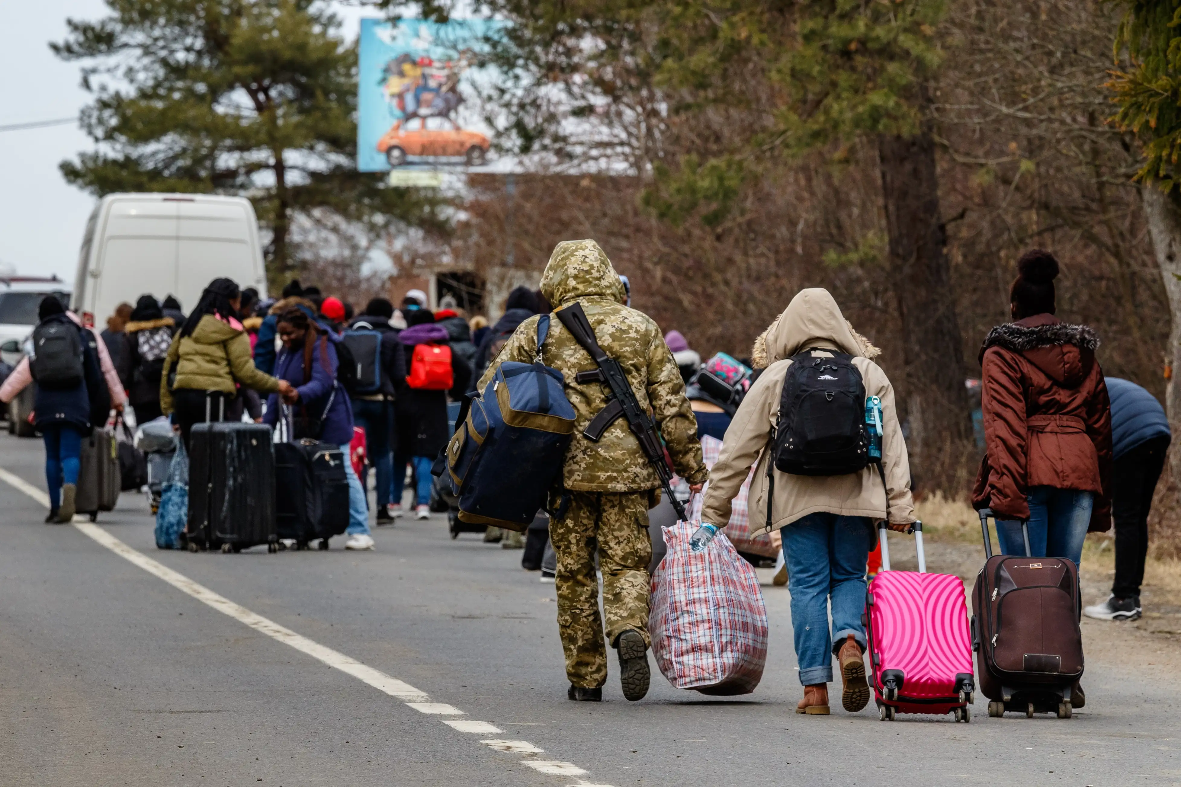 Ситуация обостряется: Харьковская ОВА объявила полную эвакуацию гражданских (карта, видео)