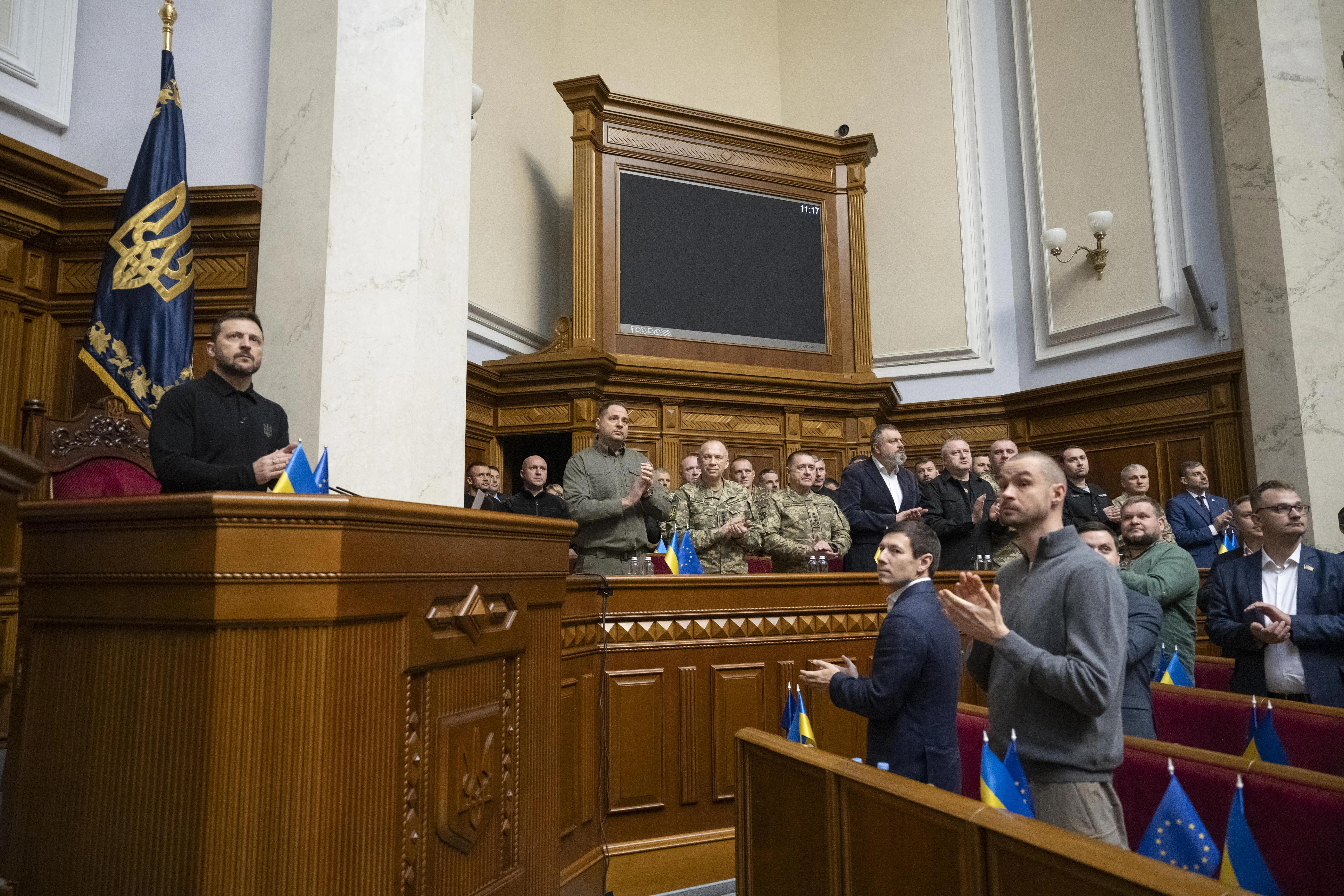 Ресурсы и солдаты ВСУ в обмен на помощь: что Зеленский предложил Западу в "плане победы"