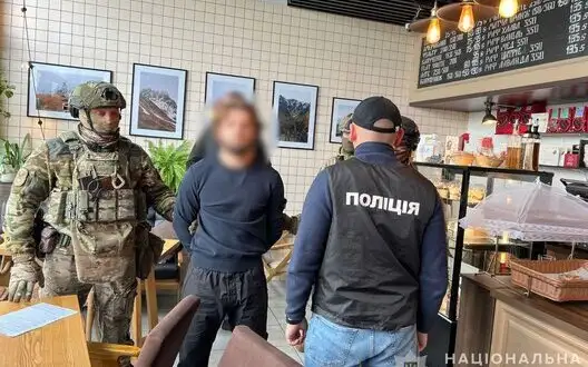 Member of "criminal authorities’ meeting" involved in smuggling of conscripts across border detained in Kyiv. PHOTO