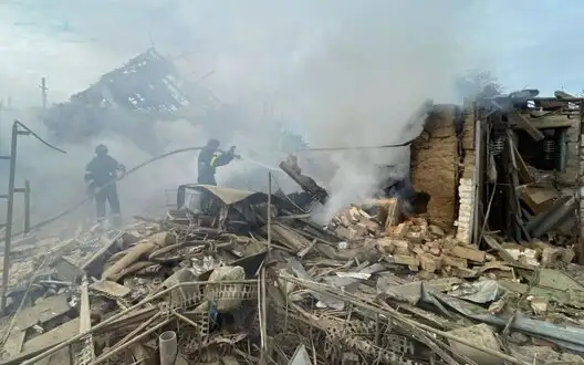 Russians shell Nikopol district with Grad, Uragan and kamikaze drones: man is injured, 66 houses are destroyed. PHOTO