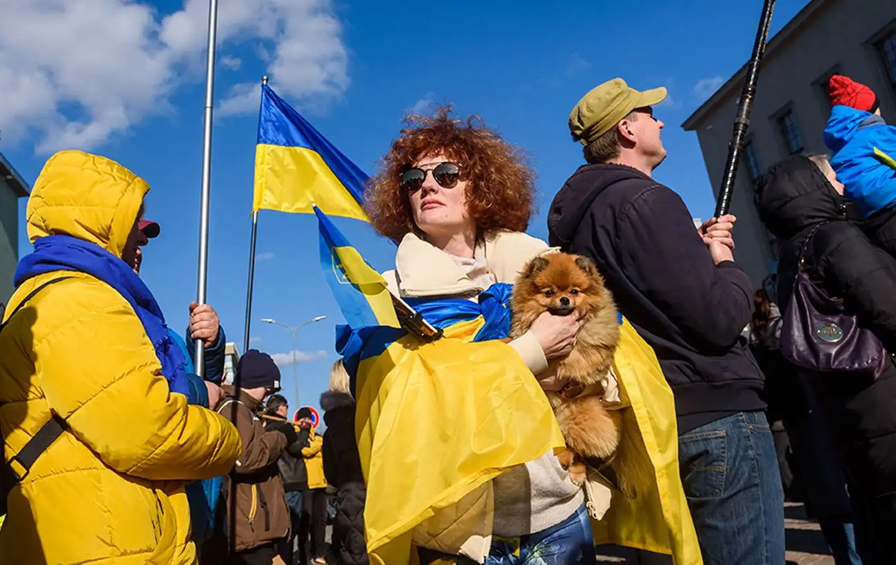 Мода баррикад. Как одежда становилась голосом протеста в Украине и мире