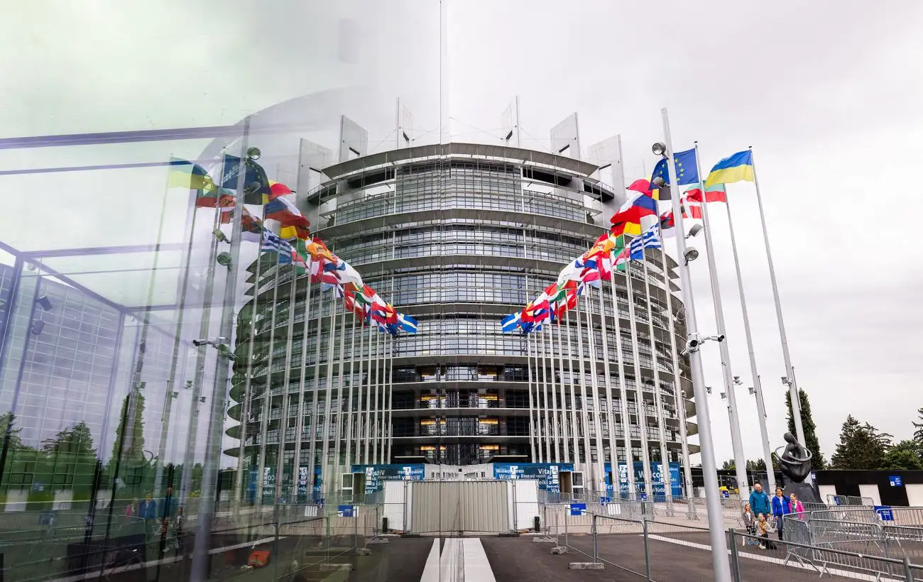 Европарламент сегодня голосует за предоставление Украине кредита в размере 35 млрд евро