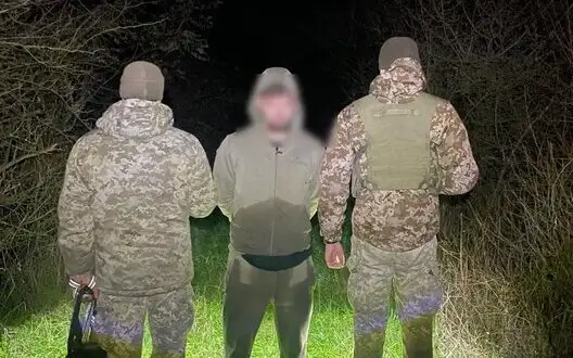 He was trying to illegally enter Hungary, but got lost and stuck in swamp: Border guards rescued offender who called SBGS himself. PHOTO