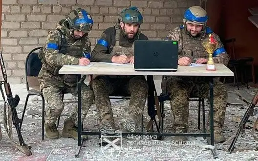 Soldiers of 44th SAB write radio spelling test at a school in Kursk region. VIDEO