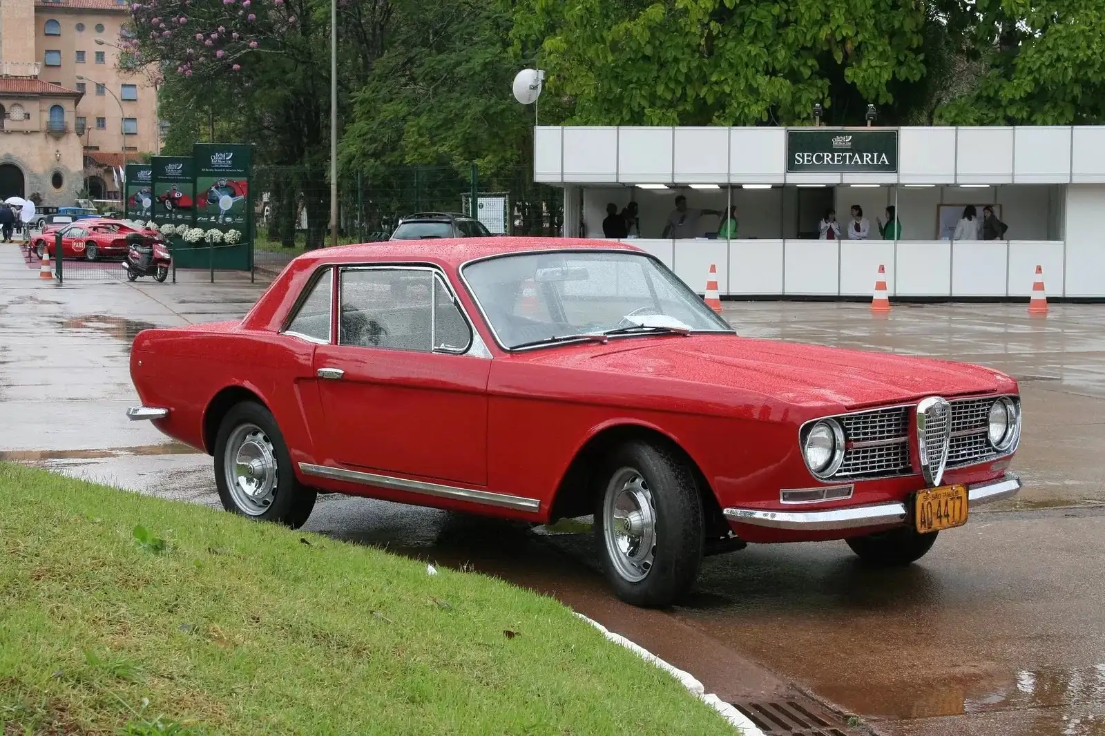 В интернете показали малоизвестный клон Ford Mustang от Alfa Romeo (фото)