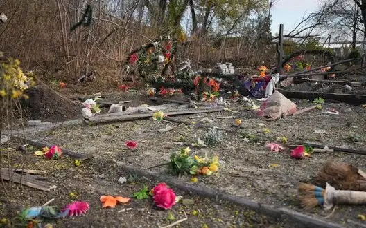 In Sumy region, occupiers strike at cemetery, one person is killed and one wounded