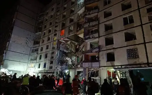 Occupiers hit multi-storey building in Kharkiv with GAB, 30 people were injured, 1 child died (updated)