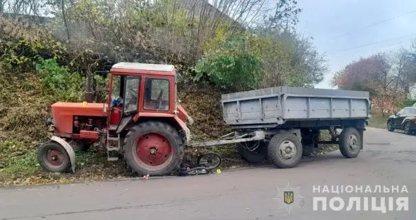 На Сумщині трактор збив жінку на електровелосипеді