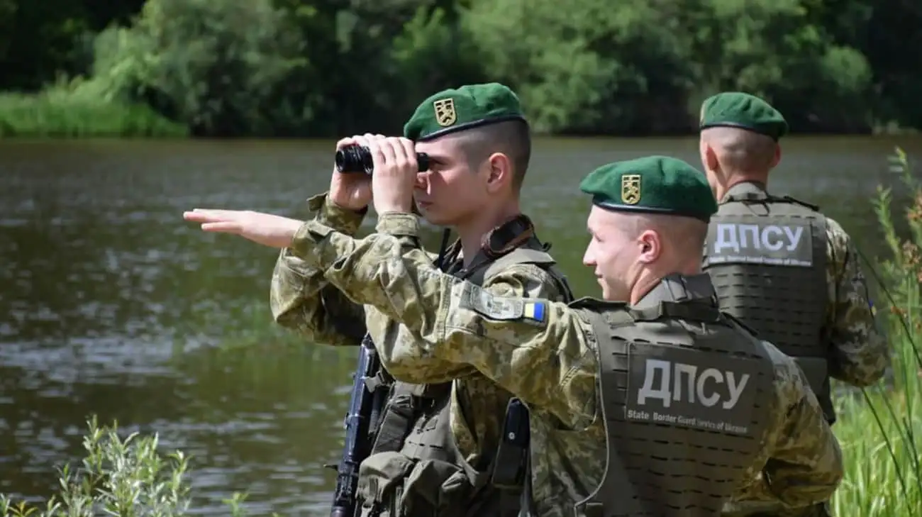 ГПСУ: Уже более 40 украинцев погибли, штурмуя горы или реки для незаконного выезда