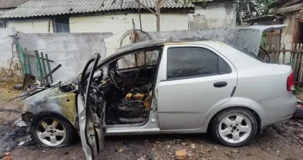 На Херсонщині росіяни атакували FPV-дроном цивільне авто: є жертва