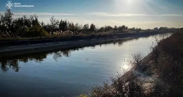 На Миколаївщині у зрошувальному каналі виявили тіло людини