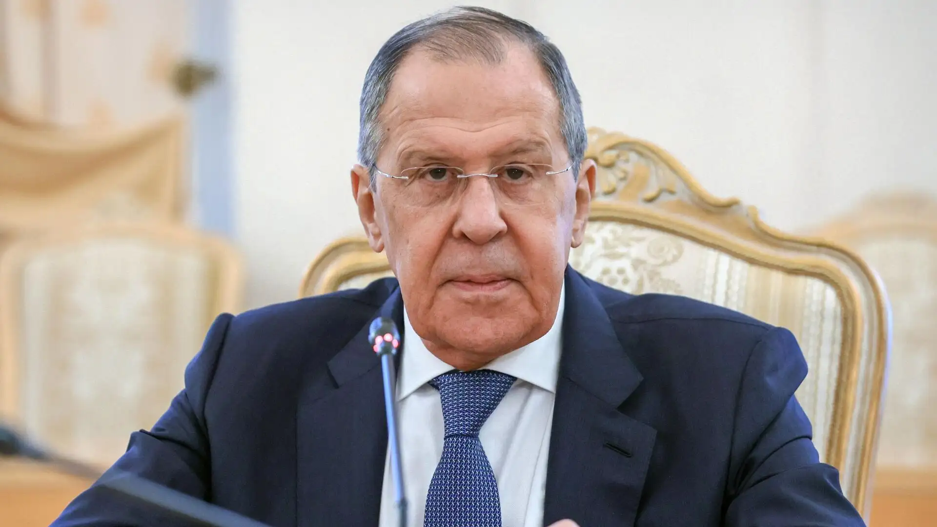 Lavrov's plane is refused to be refueled even in "friendly countries" because of sanctions