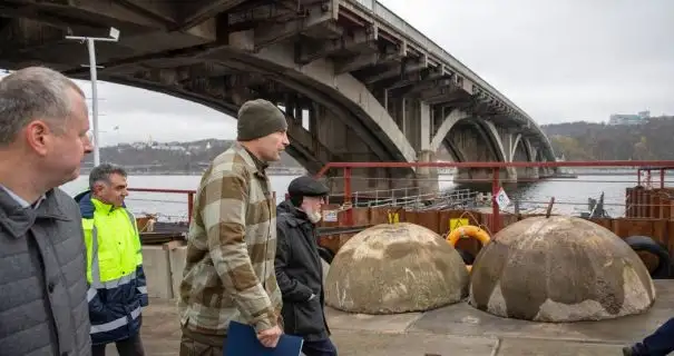 Кличко рассказал о реставрационных работах на мосту Метро в Киеве: будут ли перекрывать движение