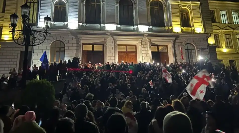 Watch: Georgian students protest en masse against the results of the parliamentary elections