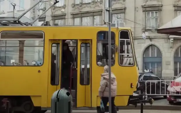 Поїздка у тролейбусах та трамваях обійдеться майже вдвічі дорожче: коли запровадять нові тарифи