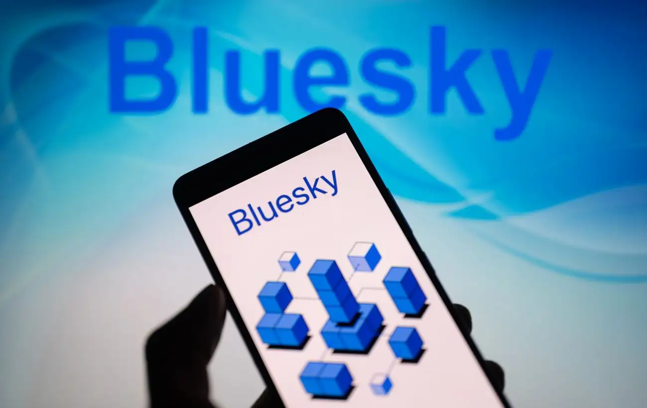 Что такое BlueSky и почему главный конкурент Х (Twitter) становится популярным