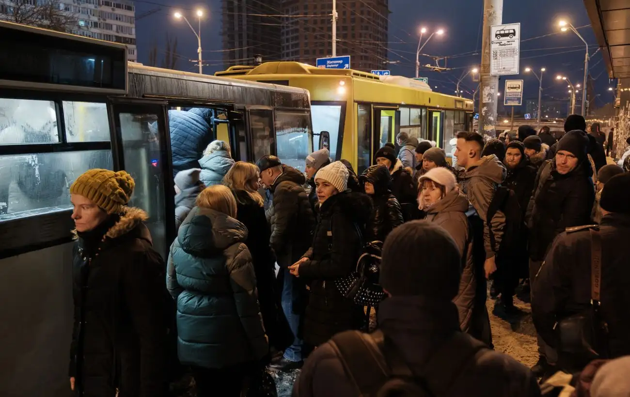 Завтра в Киеве один из автобусов сменит свой маршрут (схема движения)