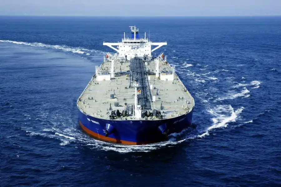 Despite the sanctions. Russia continues transshipment of oil near the coast of Greece