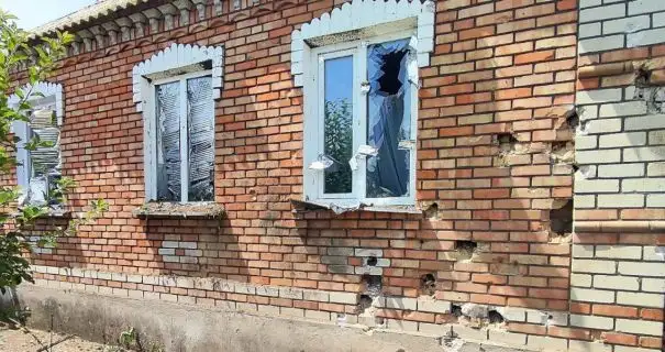 Окупанти били по Нікопольщині з різного озброєння: фото наслідків