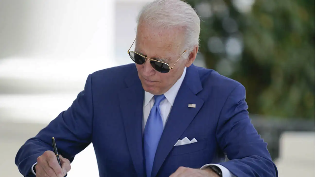 Biden approves secret national security memo before Trump returns to White House – AP