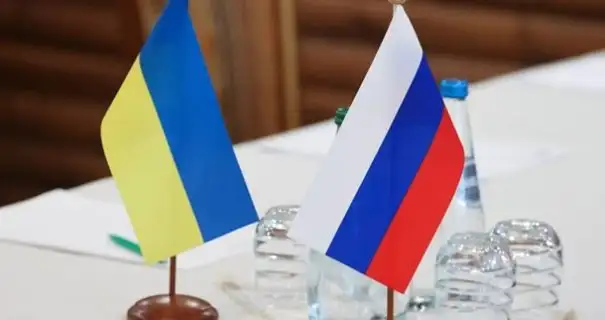 Хто має бути посередником у переговорах між Україною та Росієї