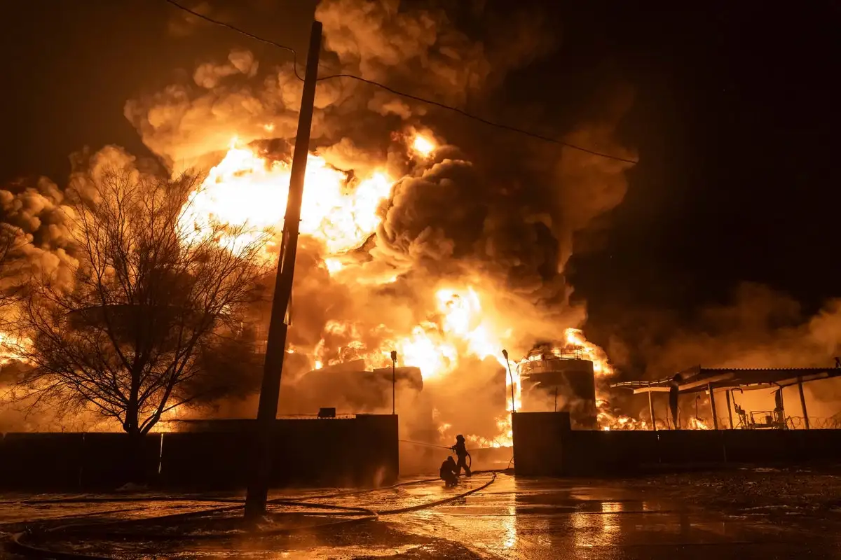 AP photos from Ukraine in 2024 convey wartime horror and hope