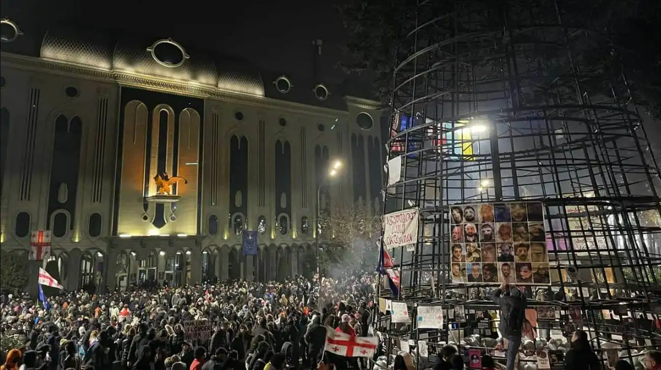 Christmas tree lighting in Tbilisi set for presidential election day, which opposition deems illegitimate