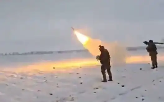 Ukrainian troops hit cruise missile from "Igla" ATGM. VIDEO