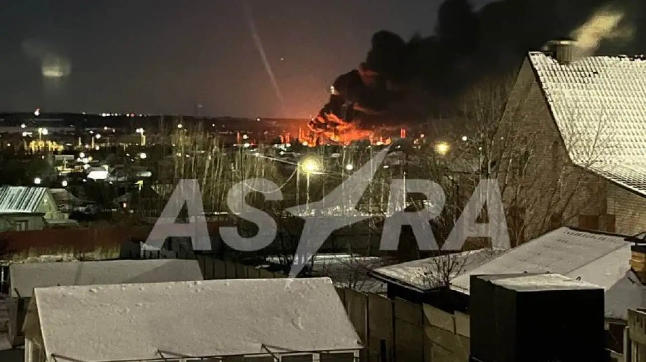 Explosions heard in Russia's Oryol, social media report attack on oil depot – photo, video