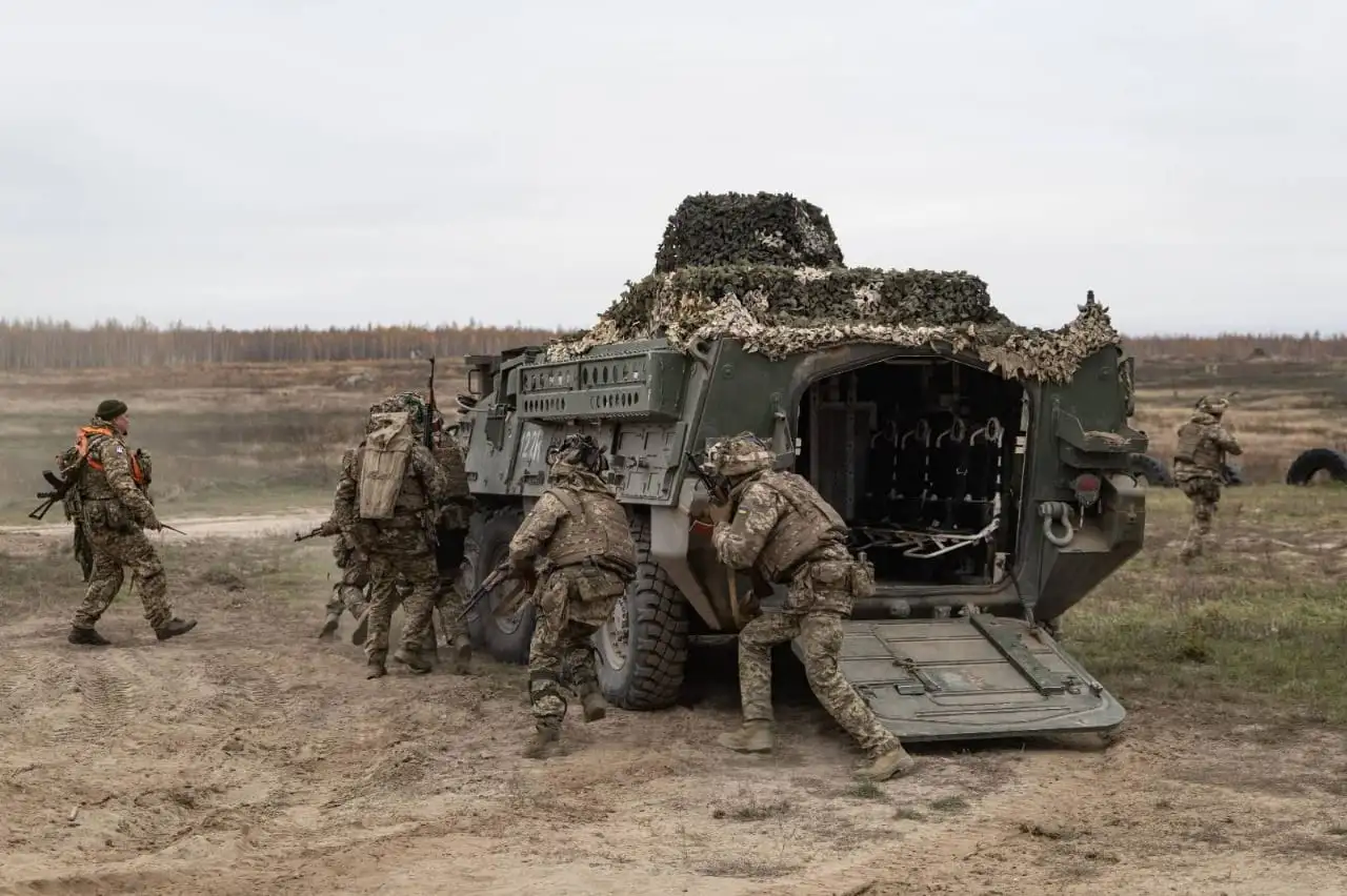 ВСУ уничтожили более 1200 солдат РФ, 12 танков и 32 ББМ