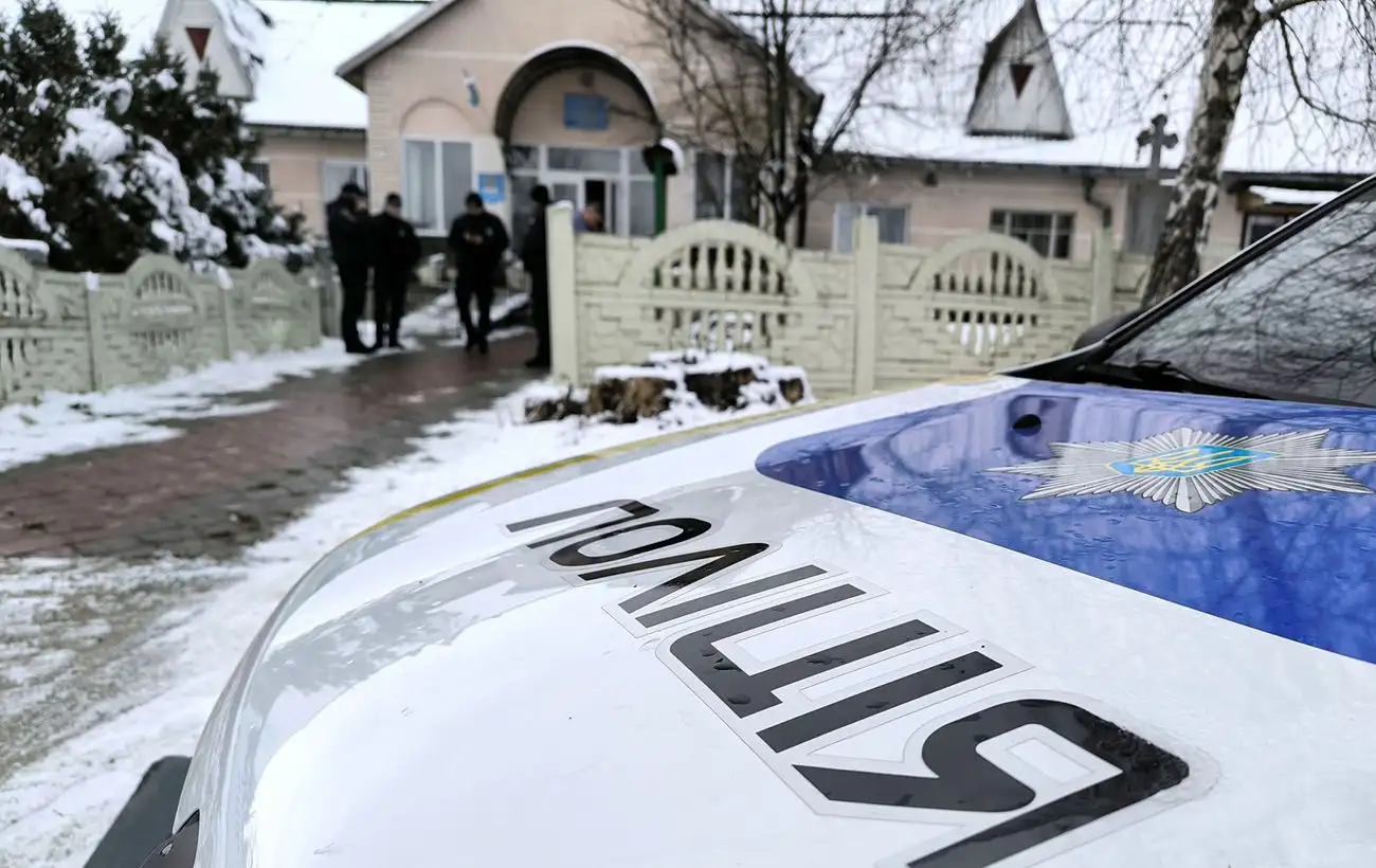 В Черновцах двое несовершеннолетних жестоко избили студента: что известно