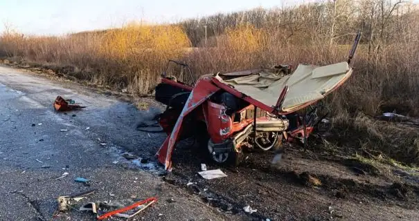 ДТП на Житомирщині: легковик рознесло вщент, є загиблий