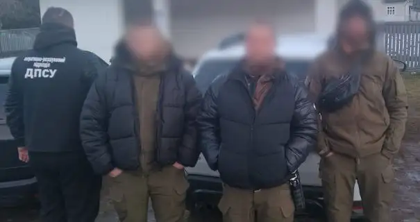 Заметили с помощью дрона: возле границы с Румынией поймали троих мужчин