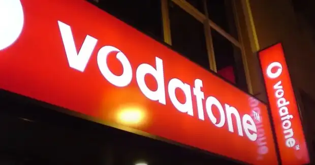 Звикаємо до нових цін, стримуючи сльози: Vodafone піднімає тарифи з 24 грудня на 120 грн