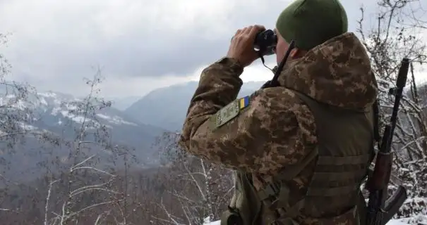 Двое пограничников на Закарпатье во время патрулирования сбежали из Украины