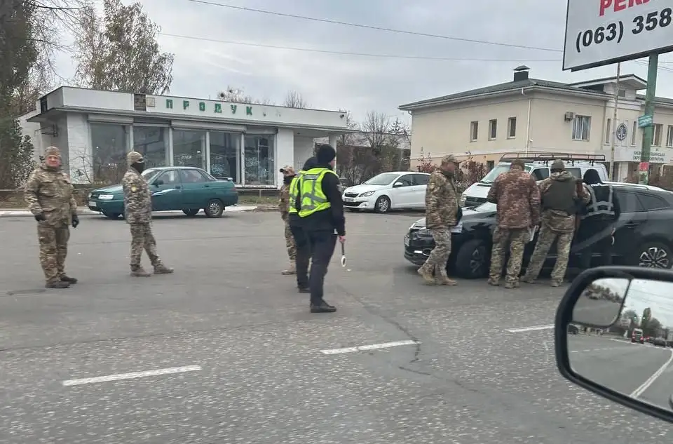 Безнаказанность ТЦК: почему украинцы сами виноваты в том, что военкомы нарушают закон и права людей