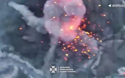 Border guards destroyed enemy field depots of ammunition warehouse - explosion caused huge fire "mushroom". VIDEO