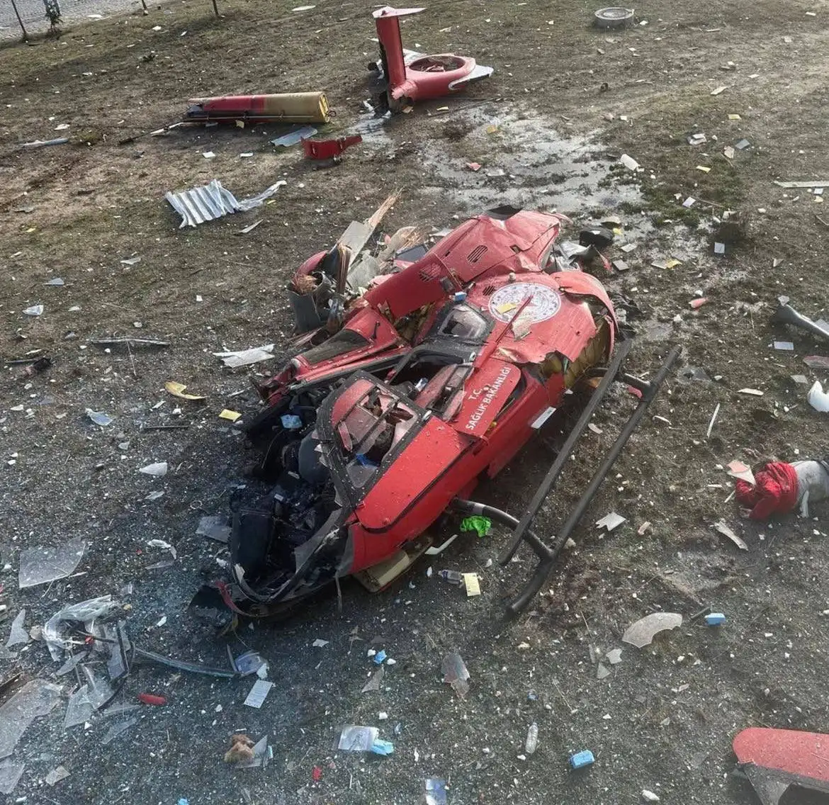 Helicopter crashes into hospital in Turkey — killing 4 people