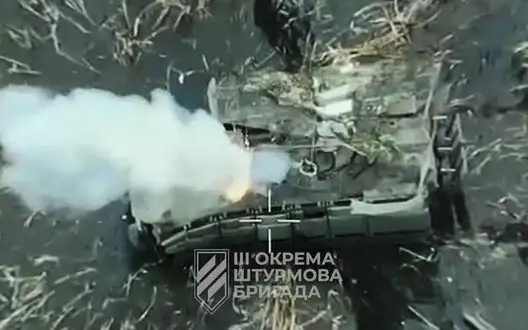 Destruction of Russian infantry fighting vehicle by precision kamikaze drone attack into open hatch. VIDEO