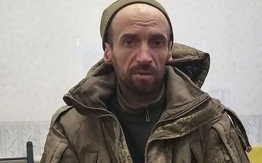 Occupier surrendered to AFU soldiers in Kursk region: Russian bumped into our fighters while looking for water. VIDEO