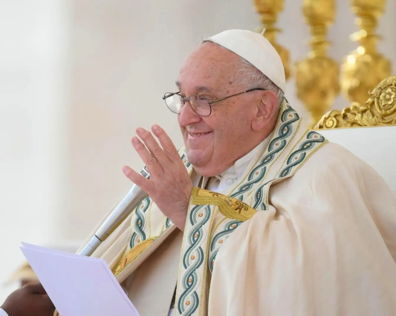 Pope addresses Ukrainians on Christmas