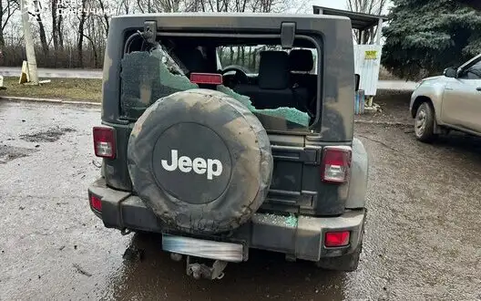 Rescuers come under enemy shelling near Pokrovsk: operational vehicle damaged. PHOTOS