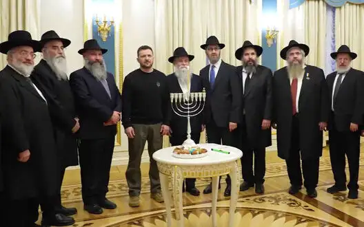 Zelenskyy together with rabbis of Ukraine light Hanukkah candles. VIDEO